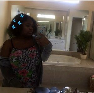 Meet your Posher, Liza